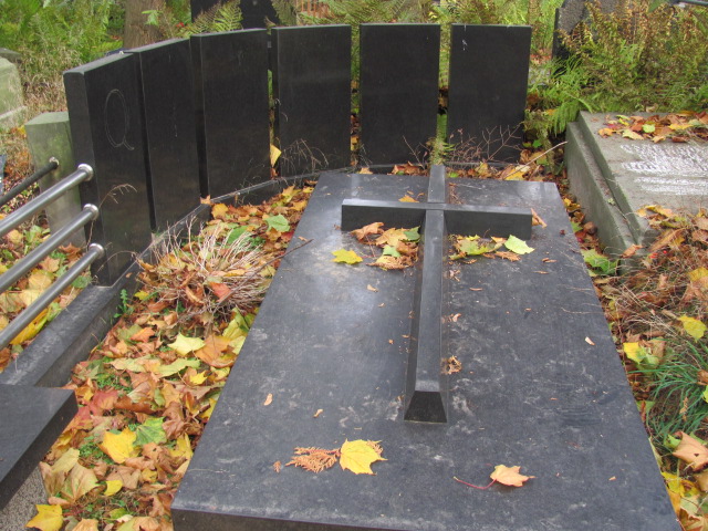 Janusz Ryszard Quandt 1932 Warszawa Ewangelicko - Augsburski św. Trójcy - Grobonet - Wyszukiwarka osób pochowanych