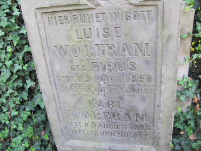 Grób Karl Wolfram